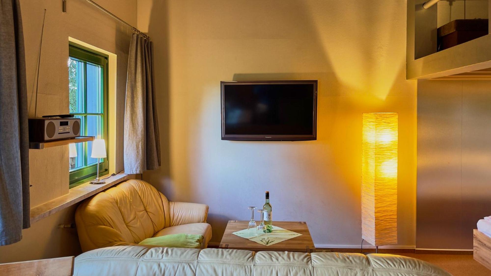 Hotel Olbernhau Mit Sauna - Kleines Landhotel Zur Ofenschenke Buitenkant foto